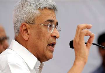 congress may back third front govt to keep modi out cpi m