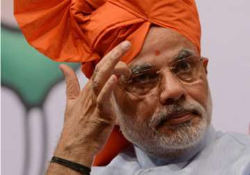 congress to focus on strongholds to deny maximum seats to modi