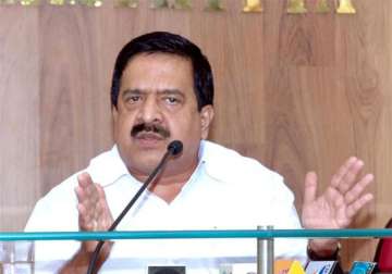 congress top brass to resolve chennithala issue