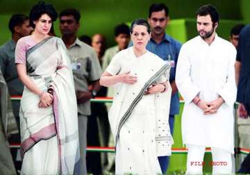 congress workers want sonia rahul and priyanka to collectively lead the party