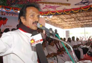 dmk protests false cases throughout tn