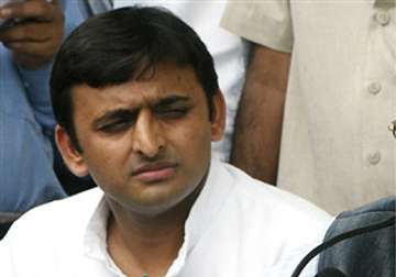 d p yadav takes exception to akhilesh remarks