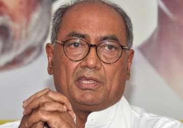 digvijay gets personal attacks modi over marital status