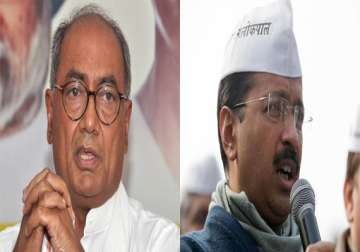 digvijay criticises kejriwal says govt not run by dharnas