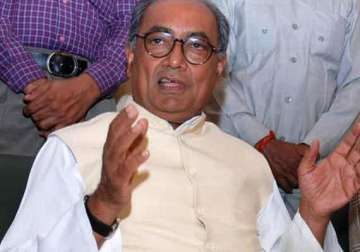 digvijaya submits report on telangana to sonia