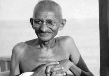 free india would have fragmented without gandhi british historian
