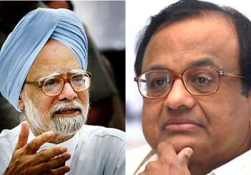 2g scam jpc gives clean chit to manmohan chidambaram