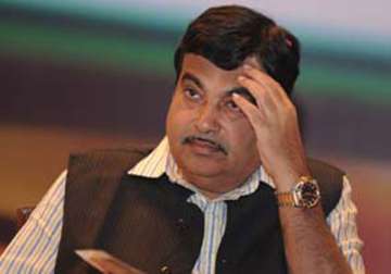gadkari questioned for over 4 hours by income tax authorities