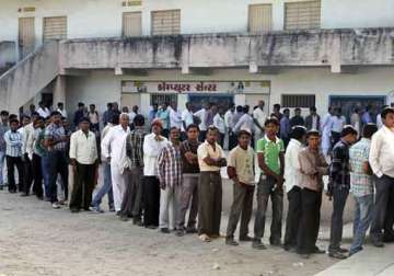 gujarat votes for lok sabha assembly