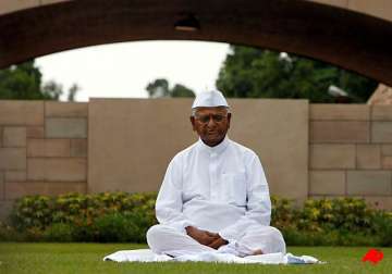 anna hazare comes out with new blog handle