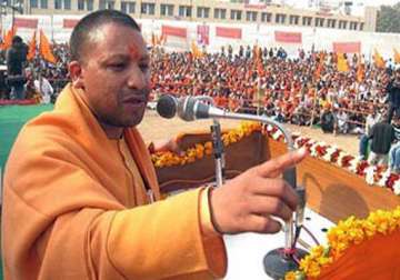 hindus must be prepared to organize themselves and fight back says bjp mp yogi adityanath