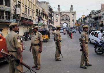 hyderabad under police siege for seemandhra meet