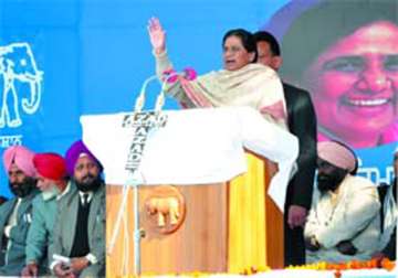 india needs a dalit daughter as pm mayawati tells punjab bsp rally
