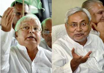 nitish kumar lalu prasad hold one on one meet to sort out differences