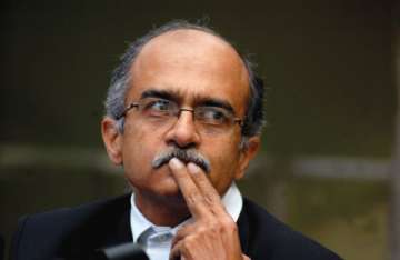 robert vadra guilty of misuse of power says prashant bhushan