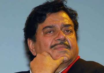 happy over kanhaiya s release wish he proves himself right shatrughan sinha