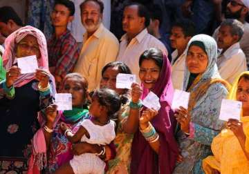 18pc and 15 pc turnout recorded in west bengal bypoll