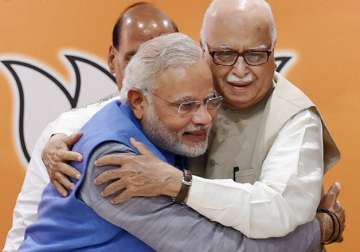 pm modi greets lk advani on his 88th birthday