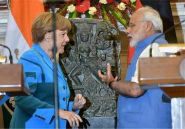 congress slams pm modi for not inviting karnataka cm to angela merkel meeting