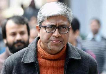 ashutosh hits out at the media for ignoring hooch tragedy