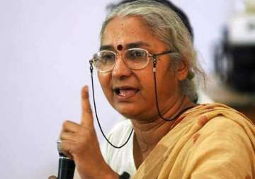 medha patkar quits aap in protest against expulsion of yadav and bhushan from ne