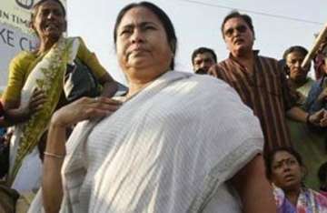 mamata demands president s rule in west bengal