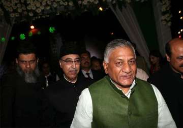 vk singh opposes deploying army in maoist hit areas