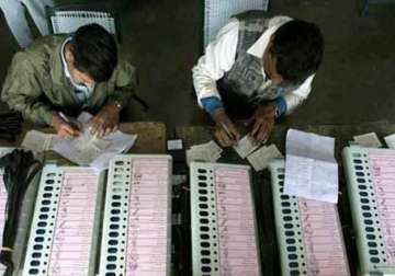 counting of votes in srirangam bypoll begins
