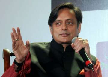 shashi tharoor thanks narendra modi for patting him on clean up campaign