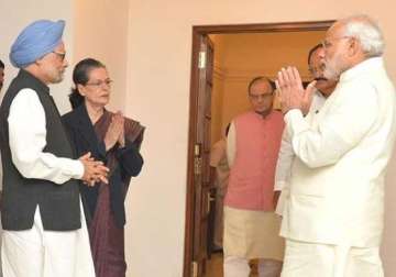 pm modi wishes sonia gandhi on her 69th birthday