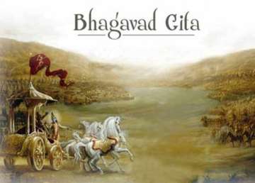 vhp backs swaraj over bhagvad gita controversy