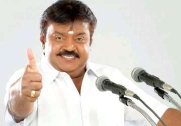 dmdk wants defamatory posts against vijayakanth s removal