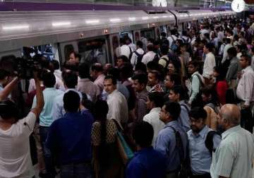 cm kejriwal asks dmrc to increase overall metro frequency