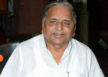 mulayam invites non bjp non congress leaders for lunch today