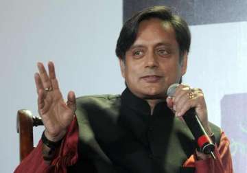 saradha scam not a small matter says shashi tharoor