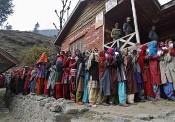 j k polls voting starts for 5th and final phase of assembly polls