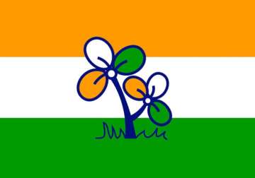 trinamool congress office attacked in burdwan