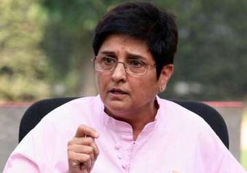 kiran bedi apologises for not living up to party s expectations