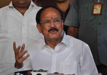 awardwapsi venkaiah naidu accuses writers of double standards