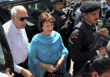 wife molly to donate kidney to farooq abdullah