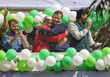 live aap celebrates victory in delhi bjp congratulates kejriwal