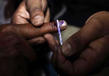 srirangam bypoll sees 82 percent polling