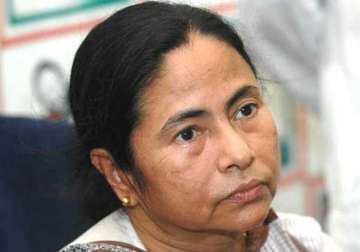 mamata banerjee government vows to foil strike left threatens to return fire