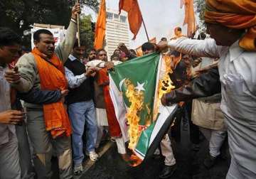 gurdaspur terror attack shiv sena burns pak flag