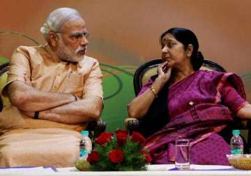 pm modi gets necklace sushma tie scarf as gifts during foreign trips