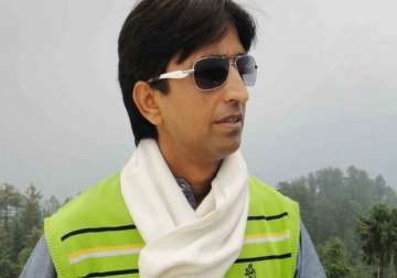kumar vishwas fails to appear before dcw for second time