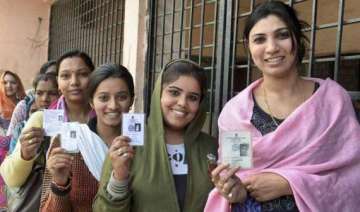 ec holds discussions with parties in jammu and kashmir on poll timing