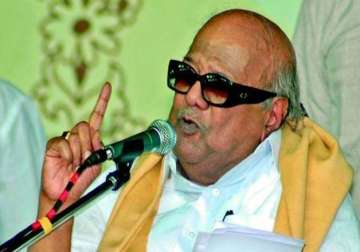 m karunanidhi slams authoritarian smriti irani for iit m unrest