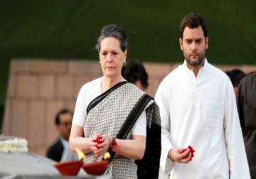 sonia gandhi rahul gandhi condole deaths in mp bus accident