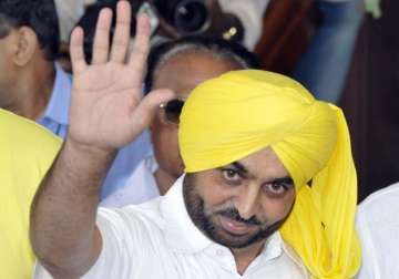 aap mp bhagwant mann wife file for divorce